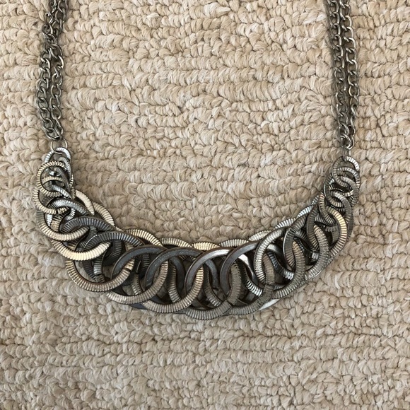 Vintage silver circle loop collar necklace - Picture 2 of 7